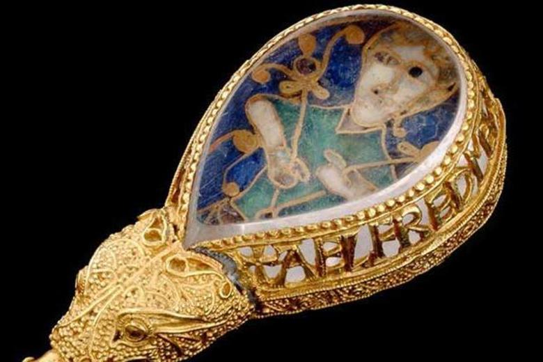 Alfred Jewel