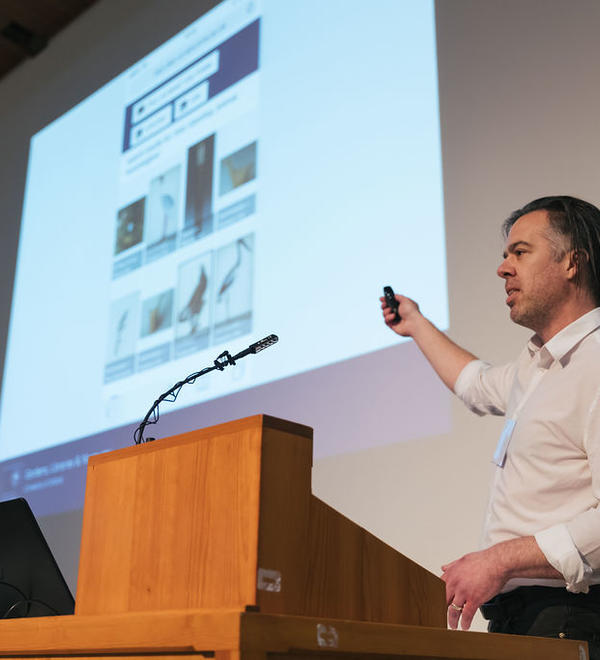 Machine-readable interface talk